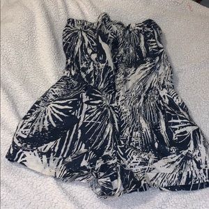 Banana republic Tropical sleeveless Play suit